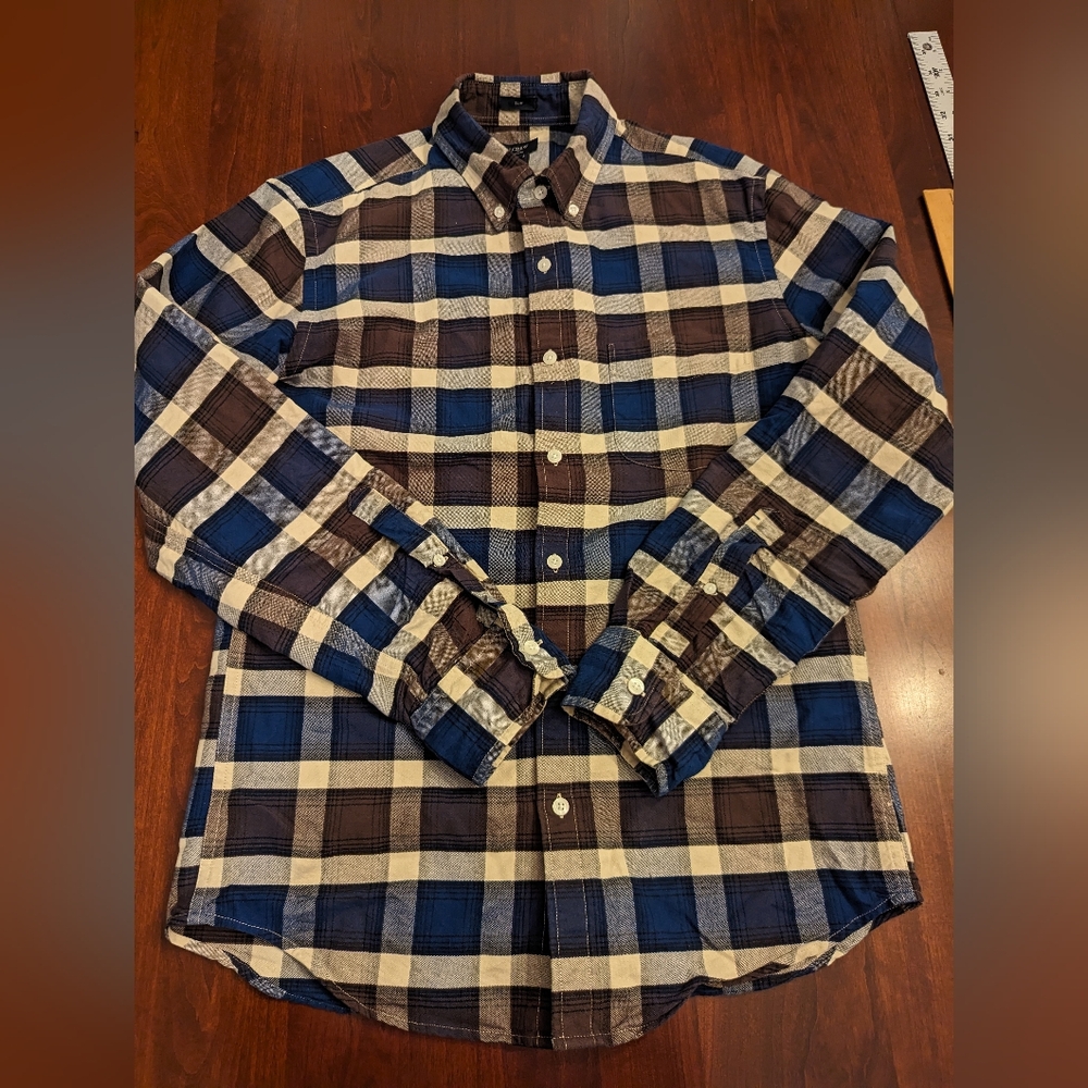 J Crew Oxford slim cut long sleeve plaid flannel shirt, size medium